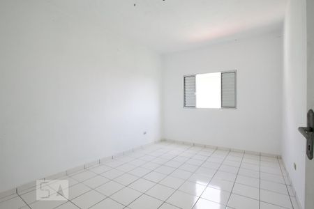 Quarto 1 de casa para alugar com 2 quartos, 60m² em Cidade Antônio Estevão de Carvalho, São Paulo