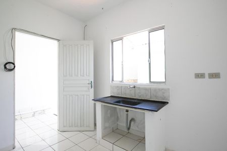 Casa para alugar com 60m², 2 quartos e sem vaga Casa para alugar com 60m², 2 quartos e sem vagaCozinha
