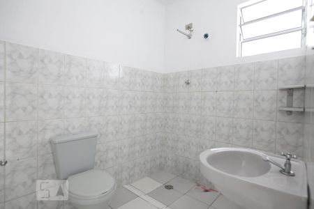 Casa para alugar com 60m², 2 quartos e sem vaga Casa para alugar com 60m², 2 quartos e sem vagaBanheiro