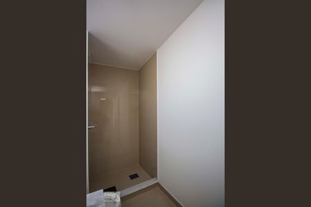 Banheiro  de kitnet/studio à venda com 1 quarto, 68m² em Jardim Botânico, Porto Alegre