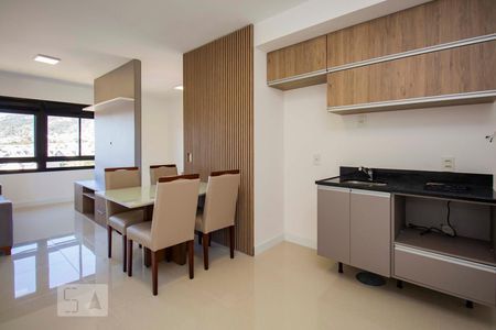 Studio à venda com 68m², 1 quarto e 1 vagaCozinha 