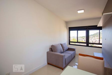 Sala  de kitnet/studio à venda com 1 quarto, 68m² em Jardim Botânico, Porto Alegre