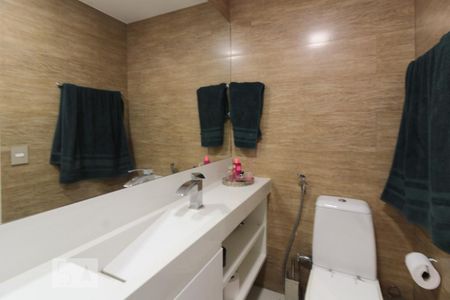 Casa à venda com 127m², 3 quartos e 2 vagasBanheiro da Suíte