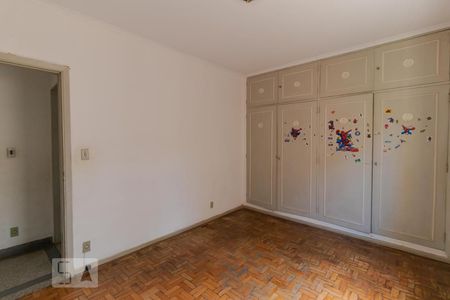 Casa à venda com 302m², 5 quartos e 2 vagasQuarto 02