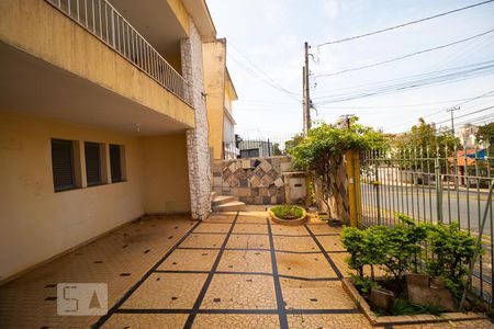 Casa à venda com 302m², 5 quartos e 2 vagasQuintal