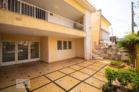 Casa à venda com 302m², 5 quartos e 2 vagasQuintal