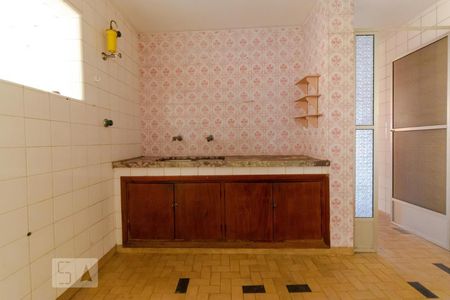 Casa à venda com 302m², 5 quartos e 2 vagasCozinha 02