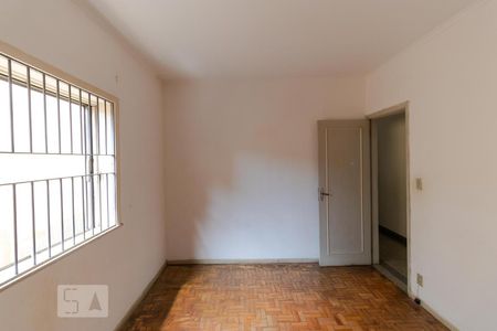 Casa à venda com 302m², 5 quartos e 2 vagasQuarto 02