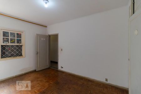 Casa à venda com 302m², 5 quartos e 2 vagasQuarto 01