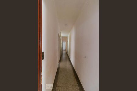 Casa à venda com 302m², 5 quartos e 2 vagasCorredor