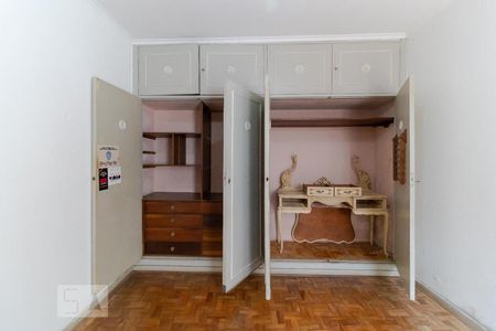 Casa à venda com 302m², 5 quartos e 2 vagasQuarto 01 - Armário