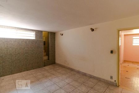 Casa à venda com 302m², 5 quartos e 2 vagasQuarto 04