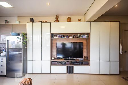Sala de tv de apartamento para alugar com 2 quartos, 75m² em Paraíso do Morumbi, São Paulo