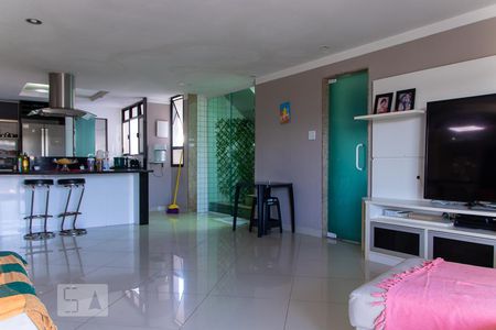 Apartamento para alugar com 400m², 4 quartos e 2 vagas Apartamento para alugar com 400m², 4 quartos e 2 vagasSala de Estar