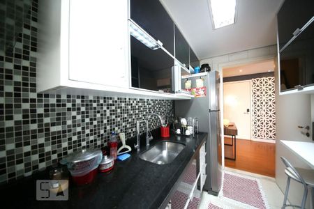 Apartamento à venda com 98m², 2 quartos e 2 vagasCozinha