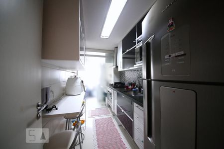 Apartamento à venda com 98m², 2 quartos e 2 vagasCozinha
