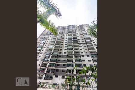 Apartamento para alugar com 62m², 2 quartos e 1 vaga Apartamento para alugar com 62m², 2 quartos e 1 vagaFachada