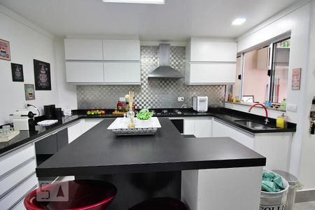 Casa à venda com 148m², 3 quartos e 2 vagasCozinha