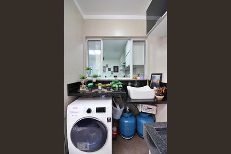 Casa à venda com 148m², 3 quartos e 2 vagasLavanderia