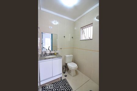 Casa à venda com 148m², 3 quartos e 2 vagasBanheiro da Suíte