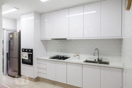 Apartamento à venda com 69m², 2 quartos e 2 vagasCozinha