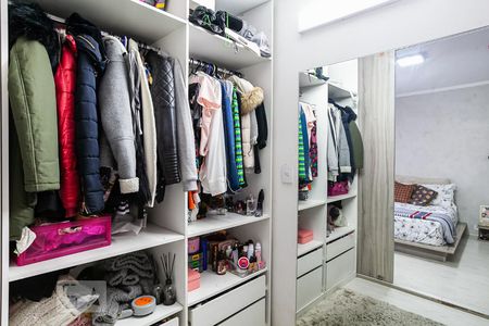 Apartamento à venda com 69m², 2 quartos e 2 vagasCloset da Suíte