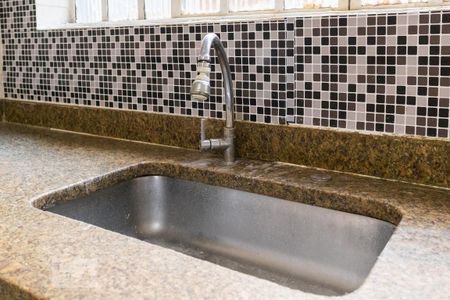 Casa à venda com 125m², 3 quartos e 1 vaga Casa à venda com 125m², 3 quartos e 1 vagaTorneira