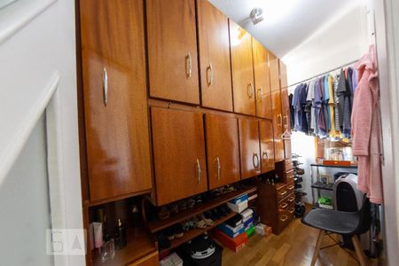 Casa à venda com 195m², 3 quartos e 3 vagasCloset da suíte 1