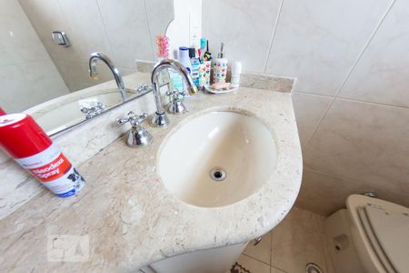 Casa à venda com 195m², 3 quartos e 3 vagasBanheiro da Suíte 3