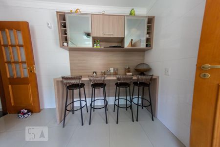 Casa à venda com 195m², 3 quartos e 3 vagasCozinha