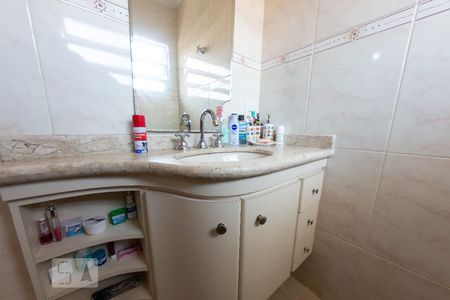 Casa à venda com 195m², 3 quartos e 3 vagasBanheiro da Suíte 3