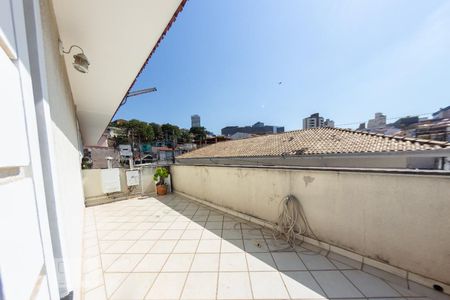 Casa à venda com 195m², 3 quartos e 3 vagasSacada da suíte 1
