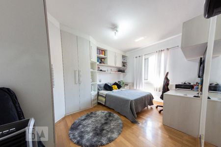 Casa à venda com 195m², 3 quartos e 3 vagasSuíte 2