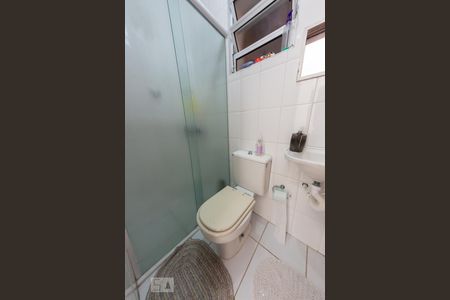 Casa à venda com 195m², 3 quartos e 3 vagasBanheiro de Serviço