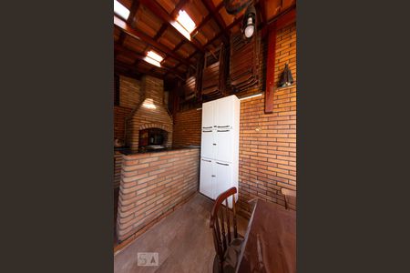 Casa à venda com 195m², 3 quartos e 3 vagasChurrasqueira