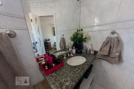 Casa à venda com 195m², 3 quartos e 3 vagasBanheiro da Suíte 1