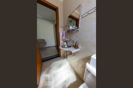 Casa à venda com 195m², 3 quartos e 3 vagasLavabo