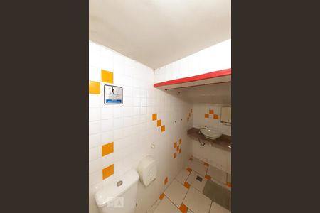 Lavabo de casa à venda com 6 quartos, 394m² em Méier, Rio de Janeiro