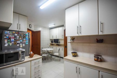 Casa de condomínio à venda com 280m², 3 quartos e 4 vagasCozinha