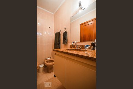 Casa de condomínio à venda com 280m², 3 quartos e 4 vagasBanheiro suíte 1