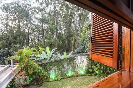 Casa de condomínio à venda com 280m², 3 quartos e 4 vagasVista da suíte 3