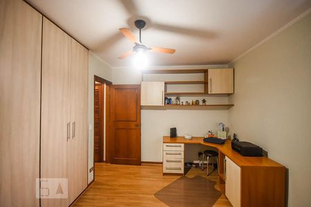 Casa de condomínio à venda com 280m², 3 quartos e 4 vagasSuíte 2