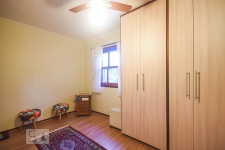 Casa de condomínio à venda com 280m², 3 quartos e 4 vagasArmário da suíte 3