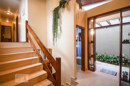 Casa de condomínio à venda com 280m², 3 quartos e 4 vagasHall de entrada