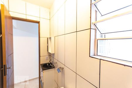 Banheiro de apartamento para alugar com 1 quarto, 40m² em Socorro, São Paulo