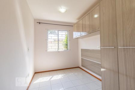 Quarto  de apartamento para alugar com 1 quarto, 51m² em Novo Mundo, Curitiba