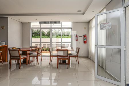 Apartamento à venda com 70m², 2 quartos e 1 vaga Apartamento à venda com 70m², 2 quartos e 1 vagaÁrea comum - Salão de festas