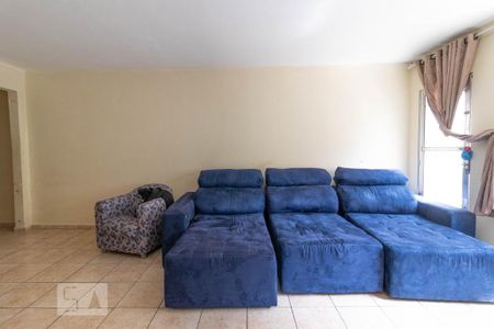 Casa à venda com 137m², 2 quartos e 1 vagaSala
