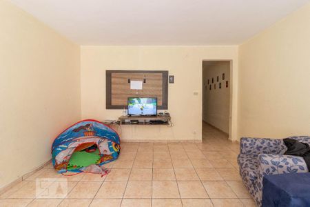 Casa à venda com 137m², 2 quartos e 1 vagaSala