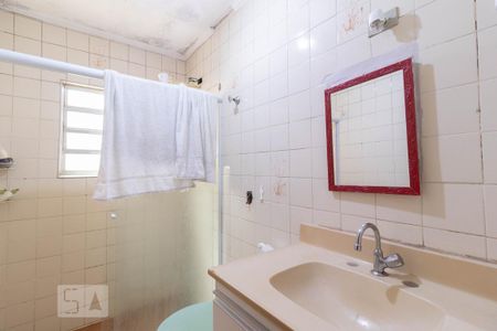 Casa à venda com 137m², 2 quartos e 1 vagaBanheiro